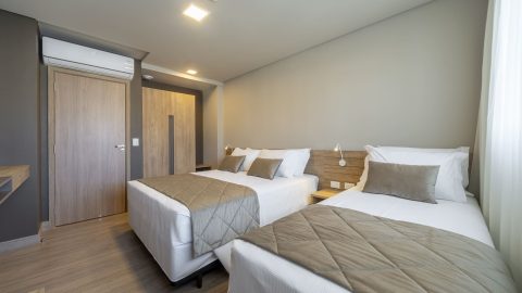 Laghetto Resort Golden - Apartamento Super Luxo Família